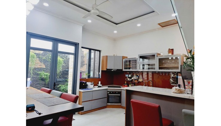 Chỉ 5.8 TỶ TL! 78M² – 2Tầng/2pn, HẺM XE HƠI, Nguyễn Tư Giản Gò Vấp!